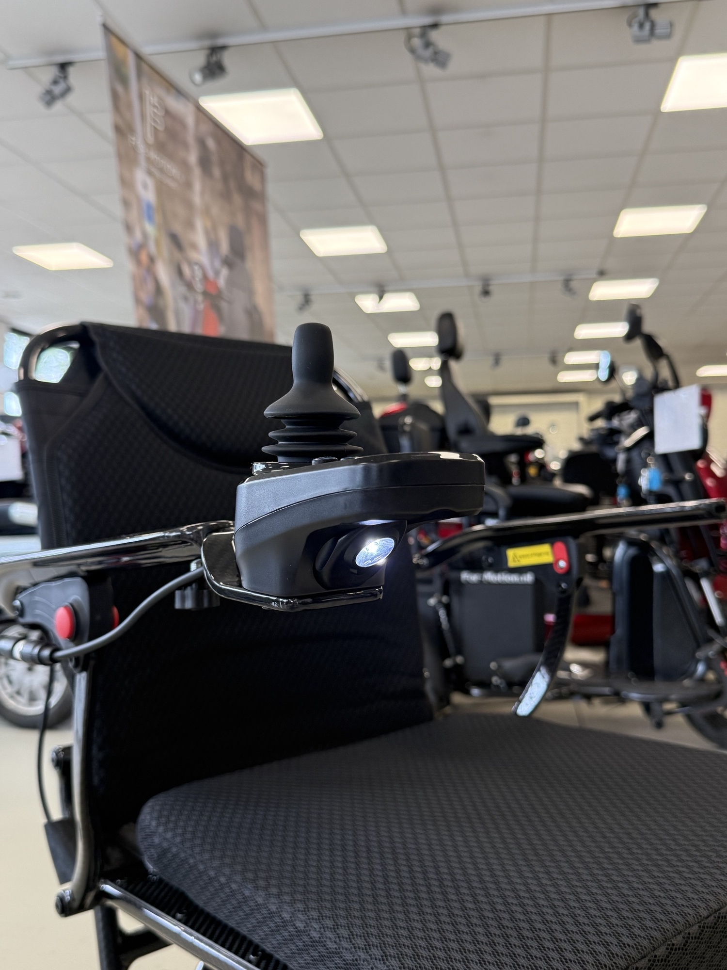Kymco K-Carbon lichtgewicht Opvouwbare Rolstoel - Afbeelding 5